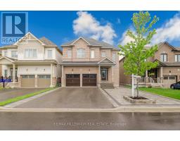 47 DOUGLAS KEMP CRESCENT, Clarington, Ontario