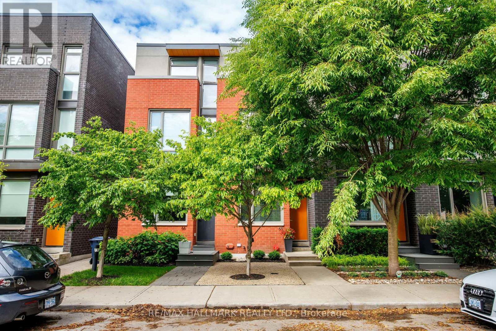 68 BOULTON AVENUE, Toronto, Ontario
