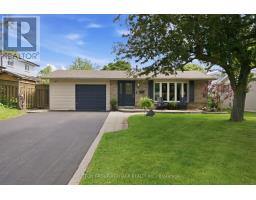 6 LEWIN CRESCENT, Ajax, Ontario