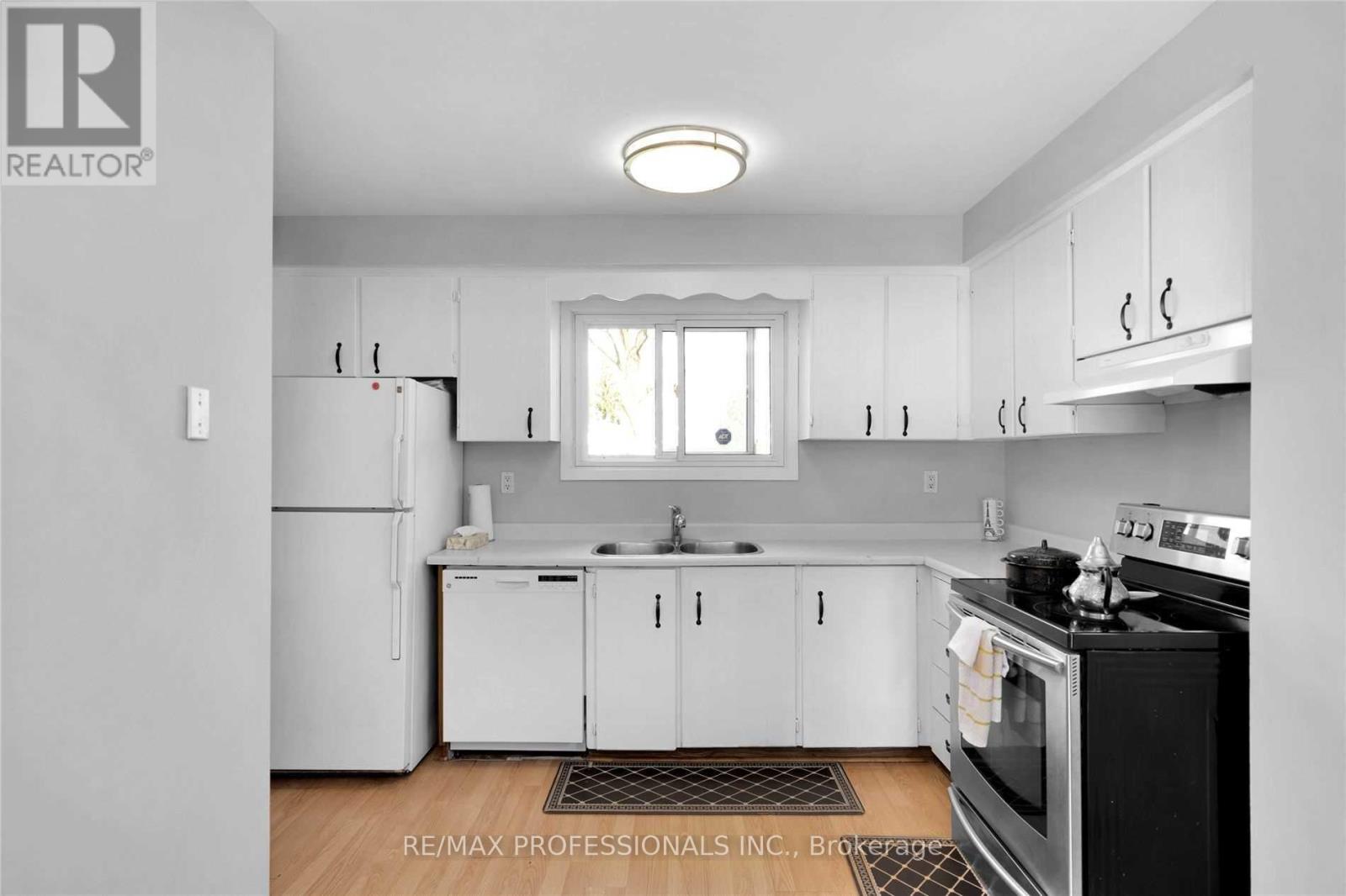 47 Wishford Drive, Toronto, Ontario  M1B 2T2 - Photo 12 - E13461358