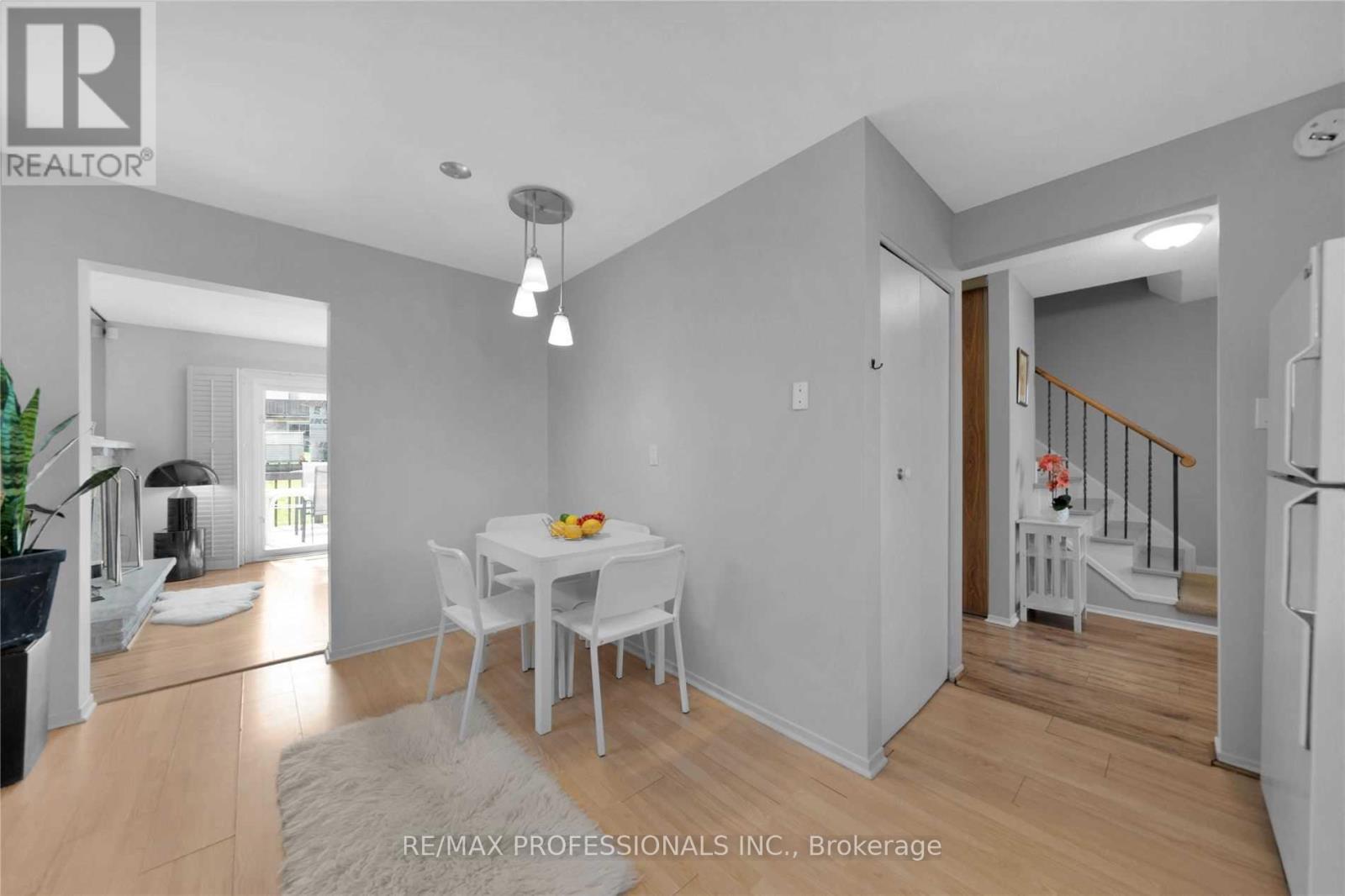 47 Wishford Drive, Toronto, Ontario  M1B 2T2 - Photo 13 - E13461358