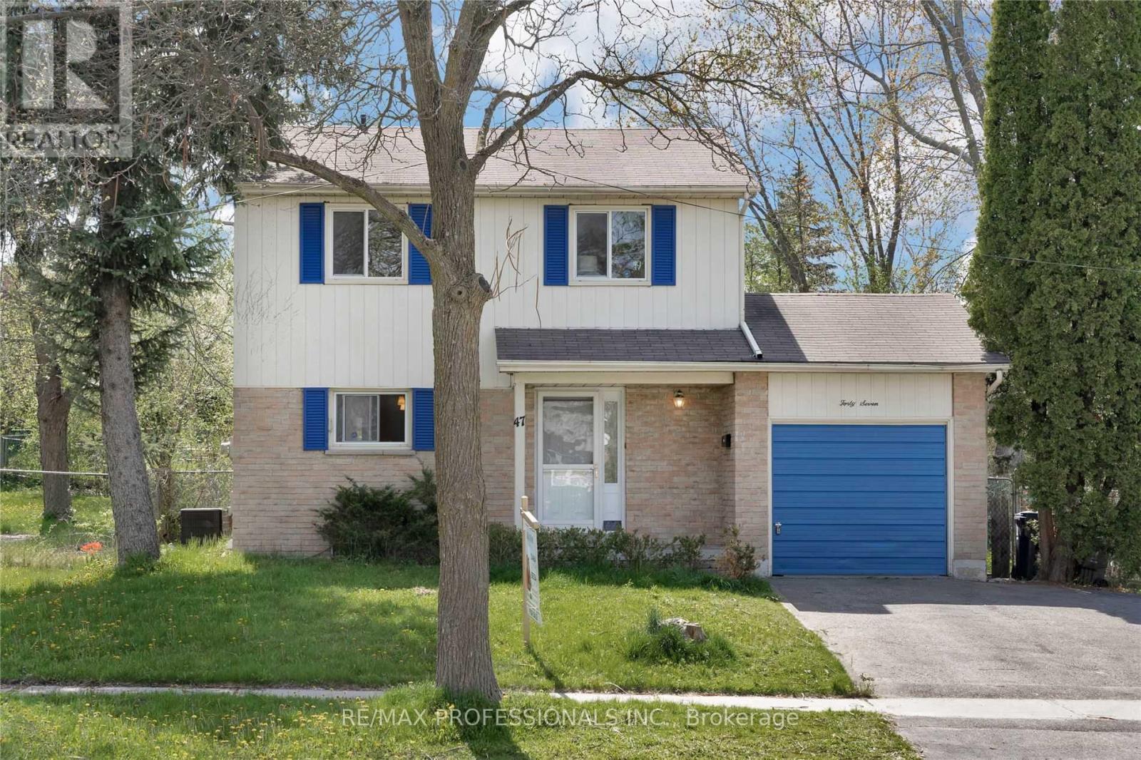 47 Wishford Drive, Toronto, Ontario  M1B 2T2 - Photo 3 - E13461358