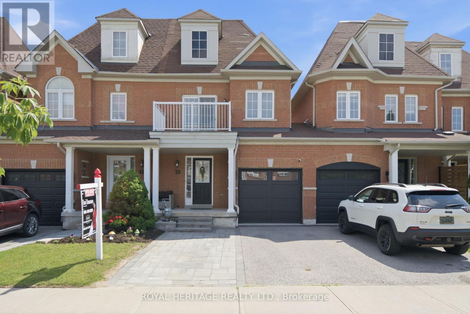 39 NEILL AVENUE, Whitby, Ontario