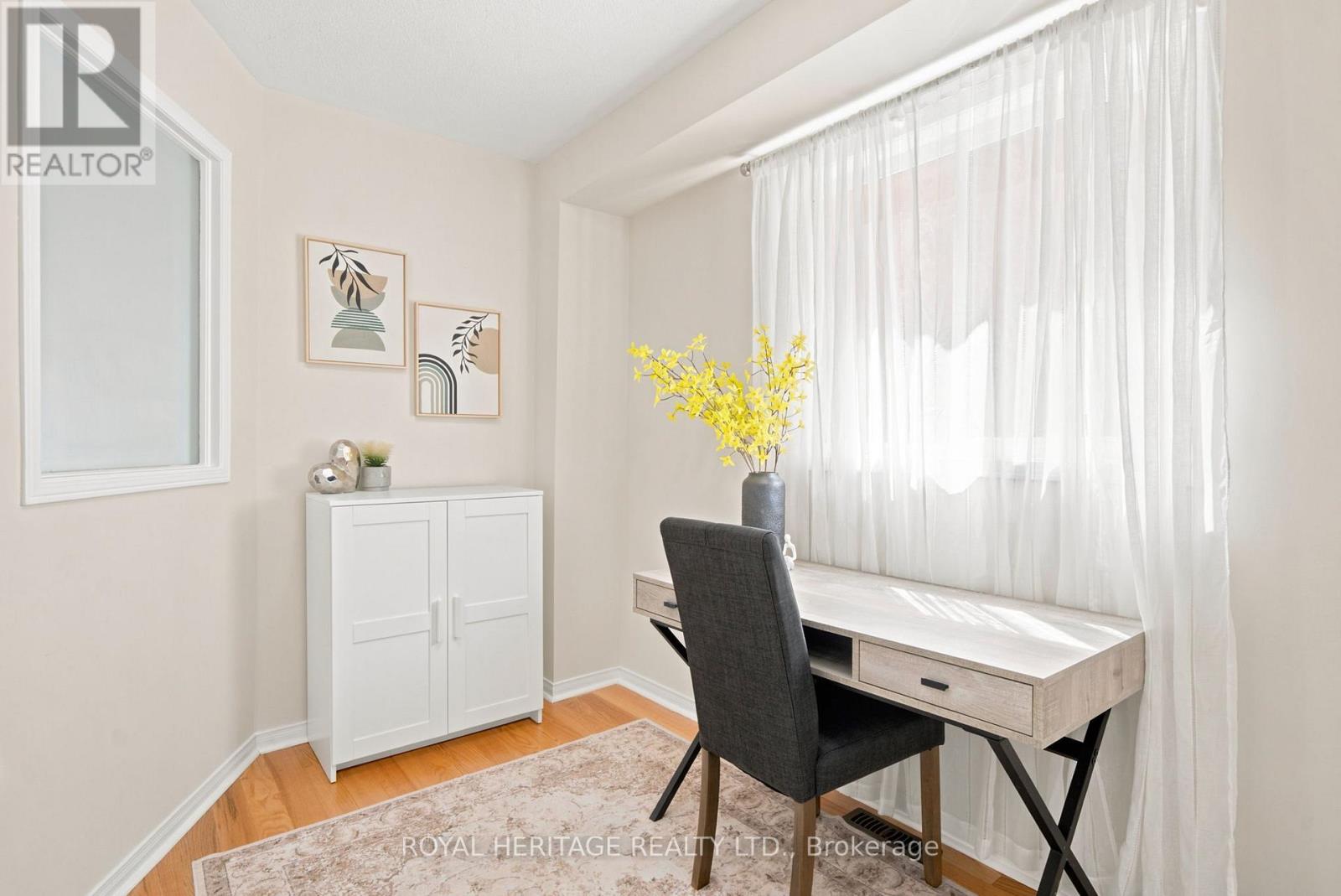 39 Neill Avenue, Whitby, Ontario  L1R 3N4 - Photo 7 - E13461386