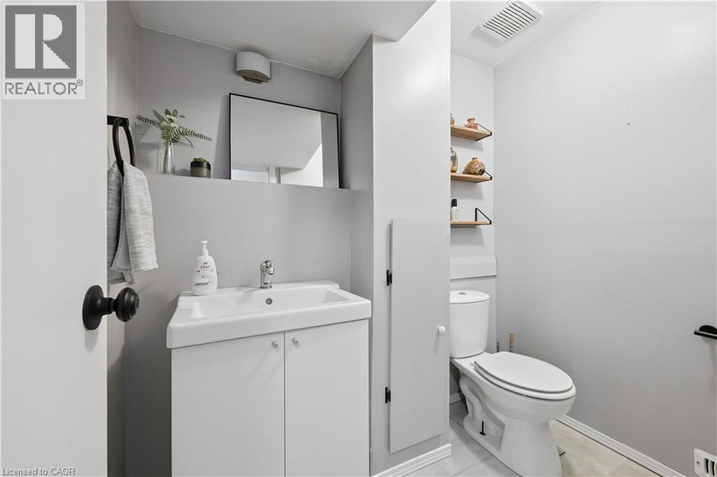 124 Sanderson Drive, Guelph, Ontario  N1H 7L9 - Photo 26 - 40840976