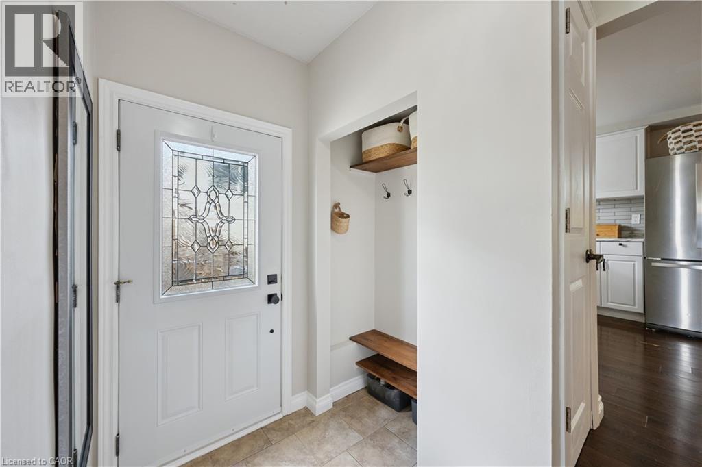 124 Sanderson Drive, Guelph, Ontario  N1H 7L9 - Photo 3 - 40840976