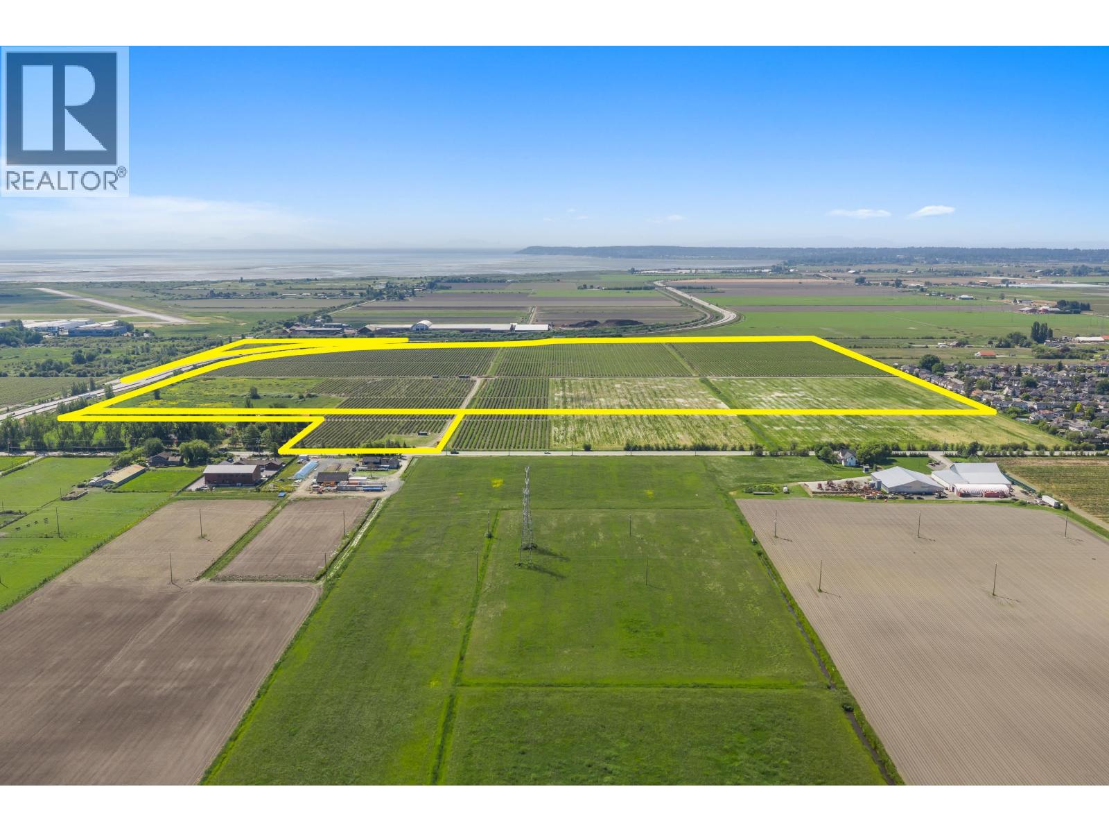6988 Ladner Trunk Road, Delta, British Columbia V4K 3N3 - Photo 2 - C8079686