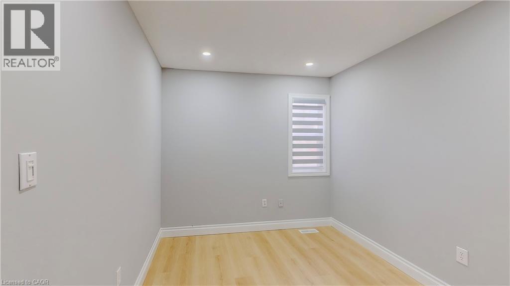 133 Wake Robin Drive, Kitchener, Ontario  N2E 3L6 - Photo 14 - 40840876