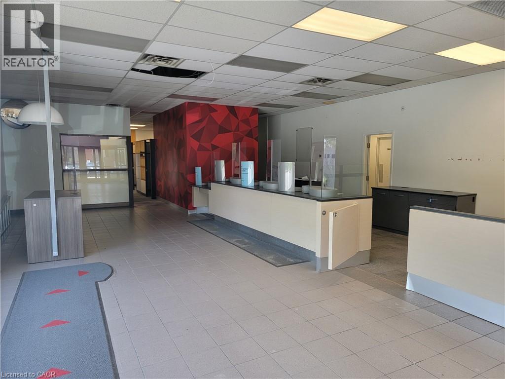 601 Doon Village Road Unit# 1, Kitchener, Ontario  N2P 1T6 - Photo 3 - 40841101