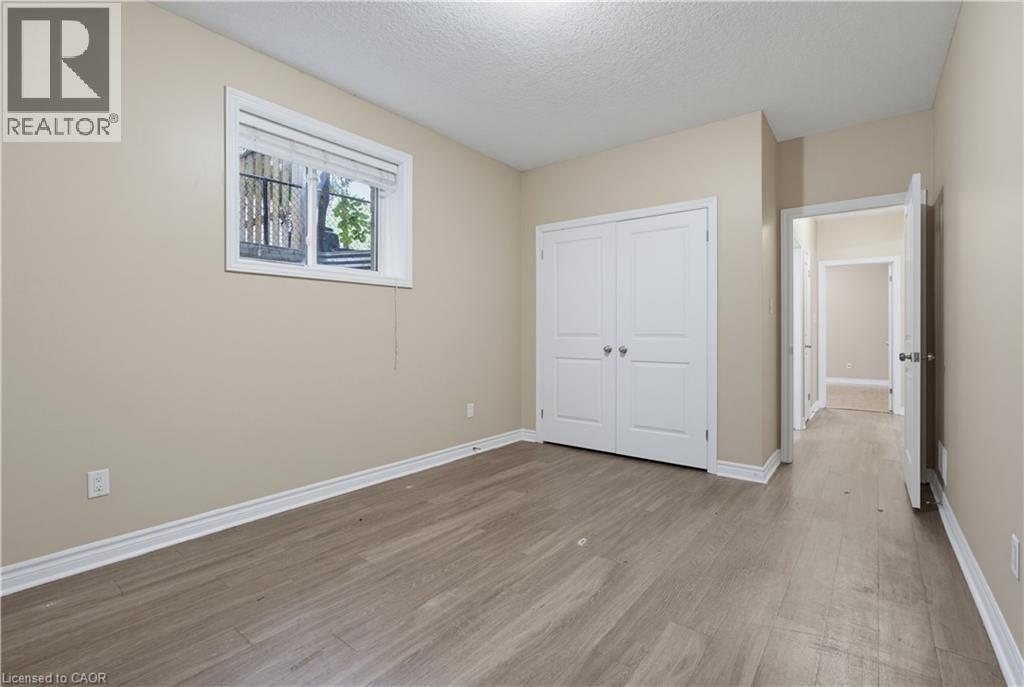 20 BRITANNIA Avenue Unit# B - Photo 16