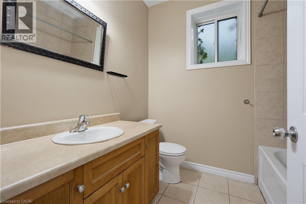 20 BRITANNIA Avenue Unit# B - Photo 14