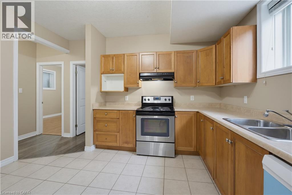 20 BRITANNIA Avenue Unit# B - Photo 8