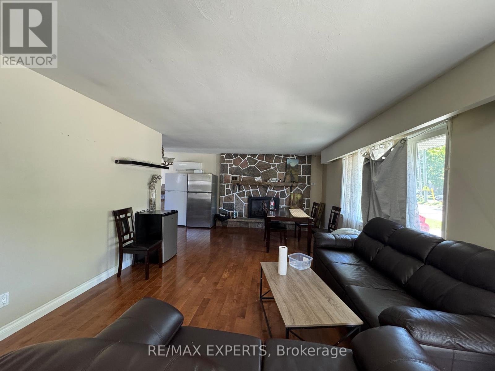1 Erie Street, Collingwood, Ontario  L9Y 1P3 - Photo 2 - S13438684