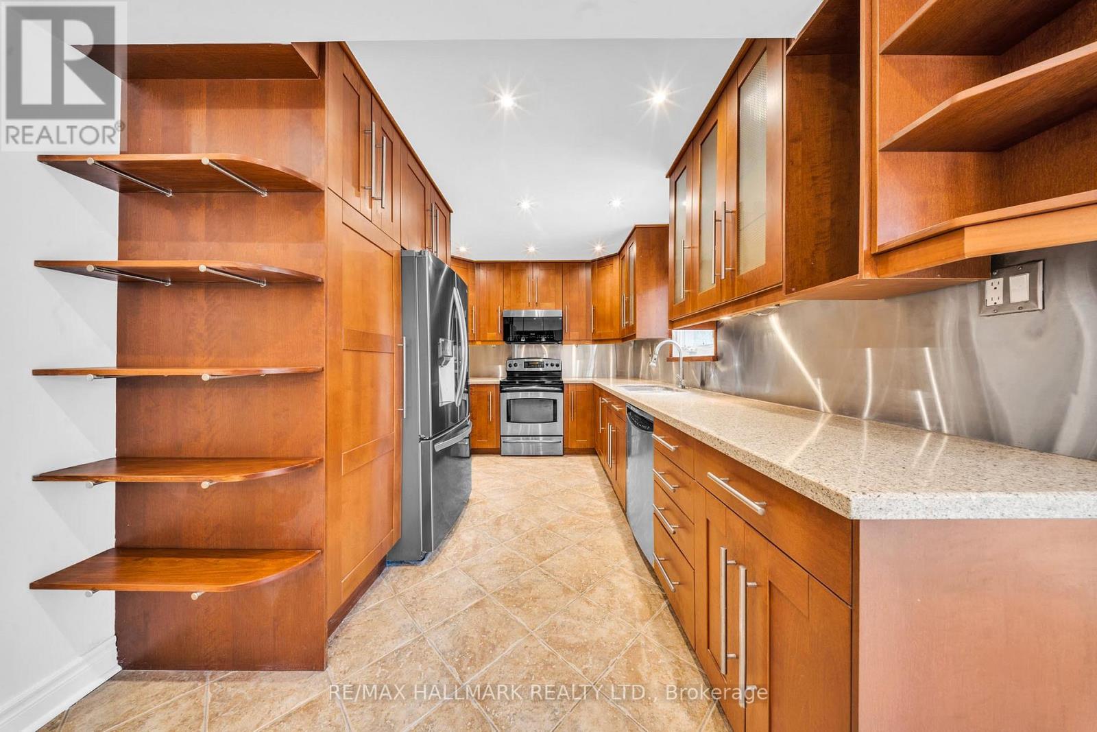 29 Petch Crescent, Aurora, Ontario  L4G 5P4 - Photo 11 - N13461170