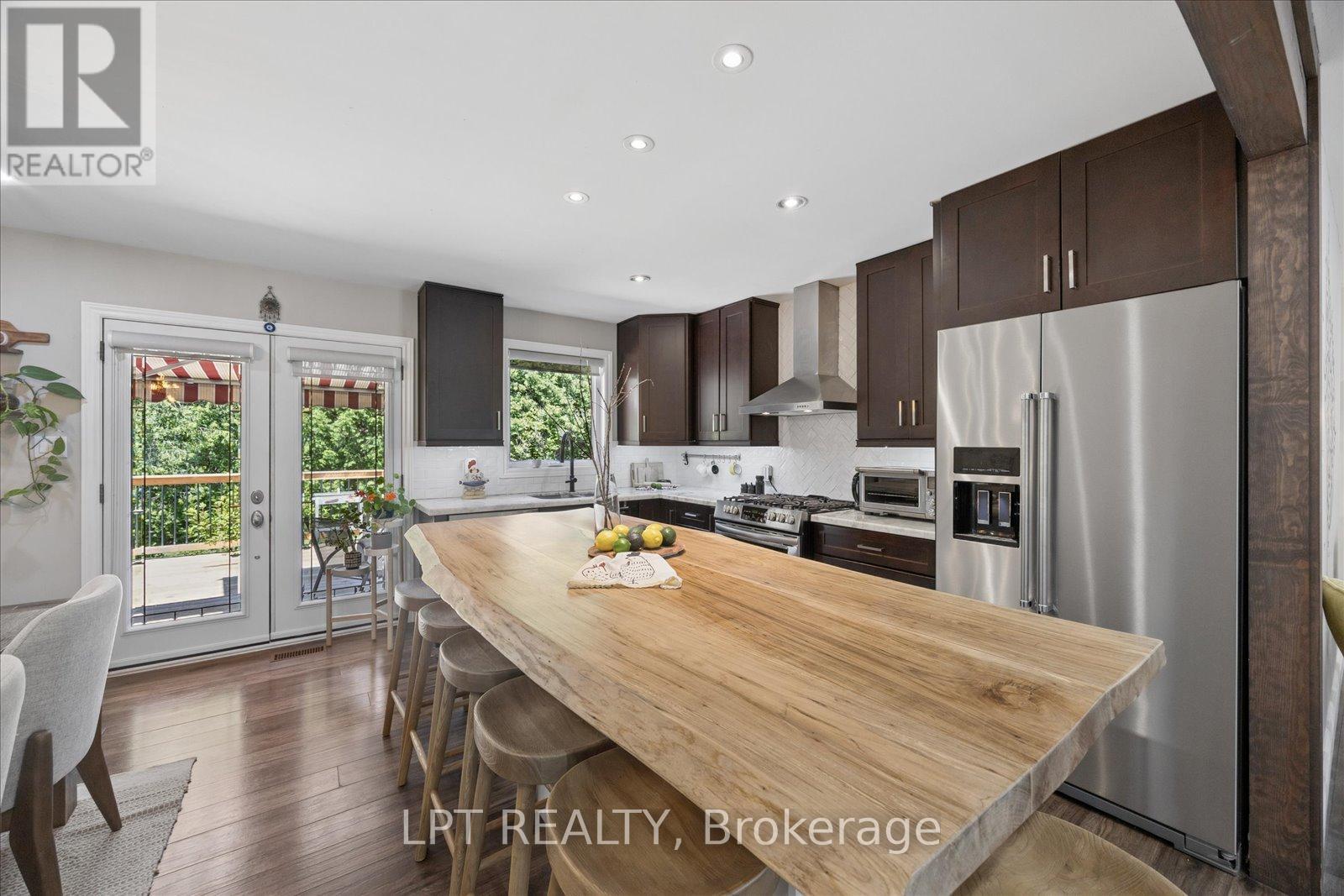 22 Louisa Street E, Georgina, Ontario  L0E 1L0 - Photo 11 - N13461190