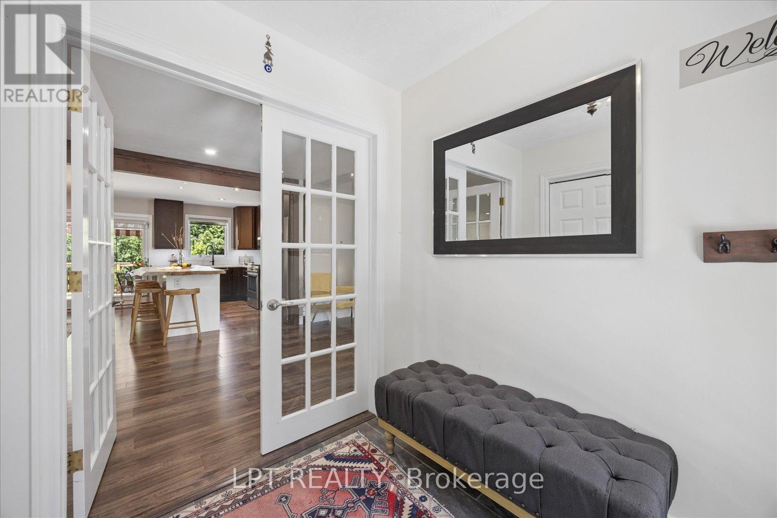 22 Louisa Street E, Georgina, Ontario  L0E 1L0 - Photo 3 - N13461190