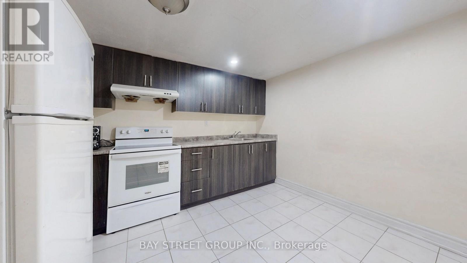 49 Pepperell Crescent, Markham (Milliken Mills West), Ontario  L3R 3G9 - Photo 4 - N13461204
