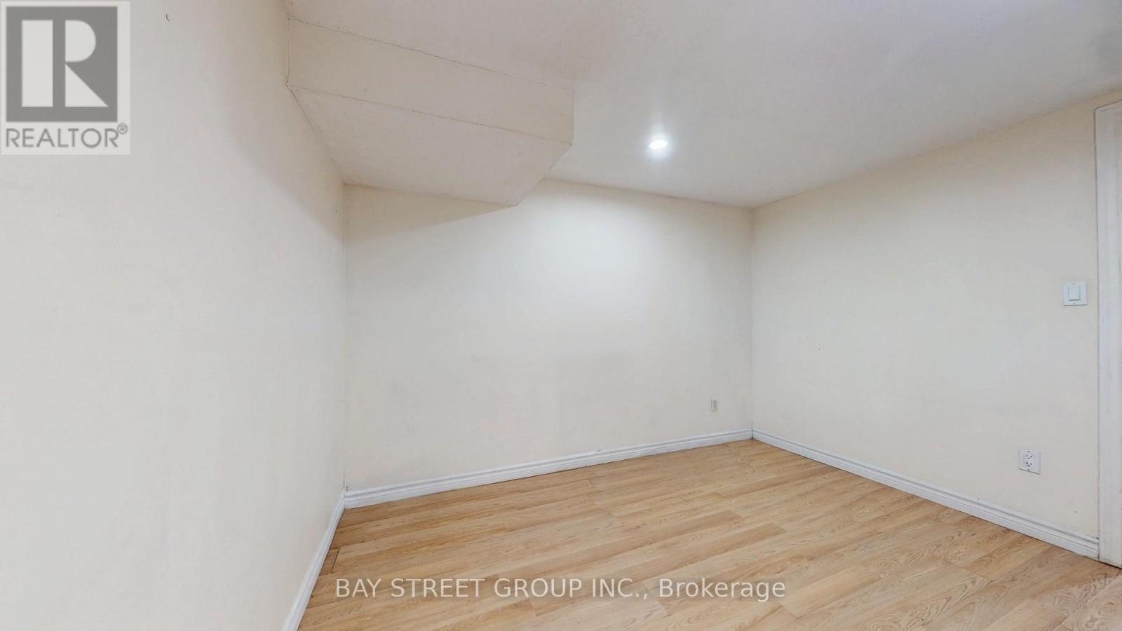 49 Pepperell Crescent, Markham (Milliken Mills West), Ontario  L3R 3G9 - Photo 8 - N13461204