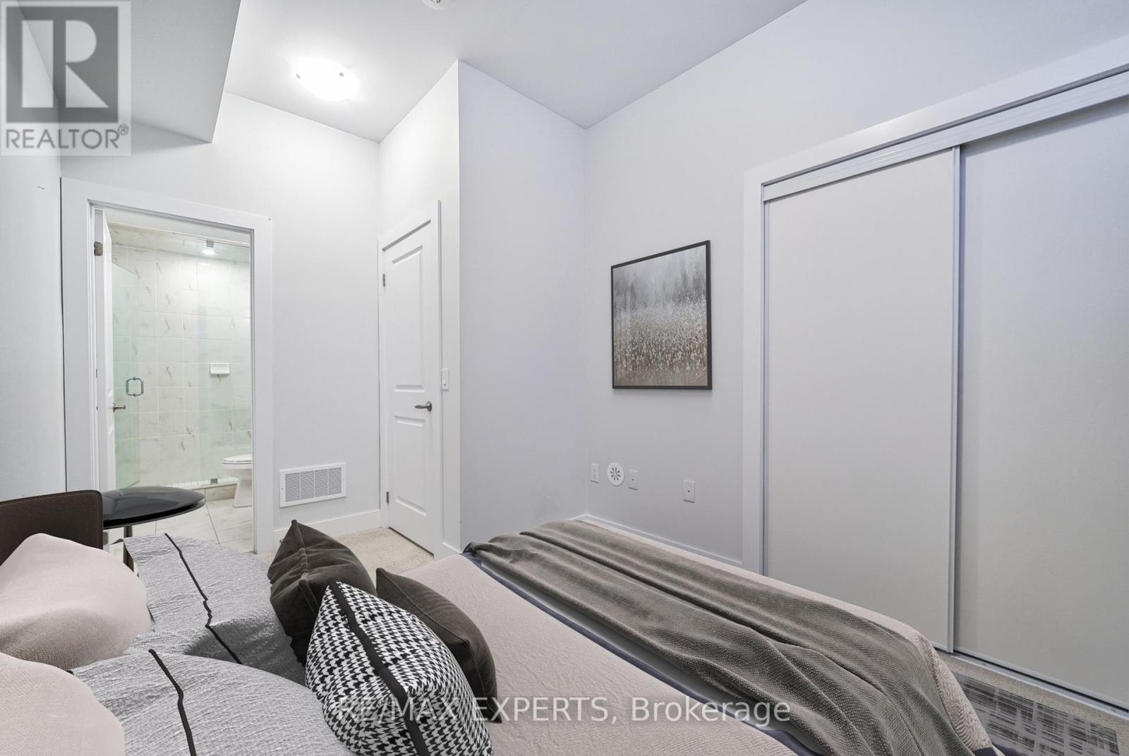L114 - 9560 Islington Avenue, Vaughan, Ontario  L4H 4Z5 - Photo 5 - N13461232