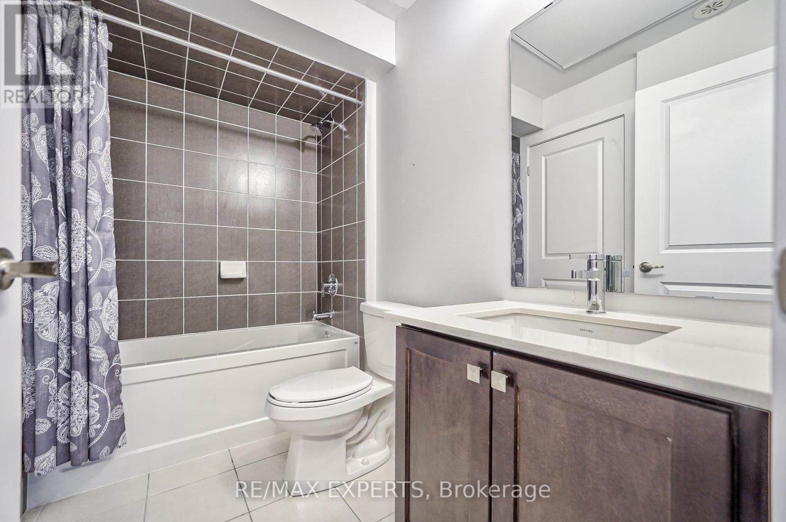 L114 - 9560 Islington Avenue, Vaughan, Ontario  L4H 4Z5 - Photo 9 - N13461232