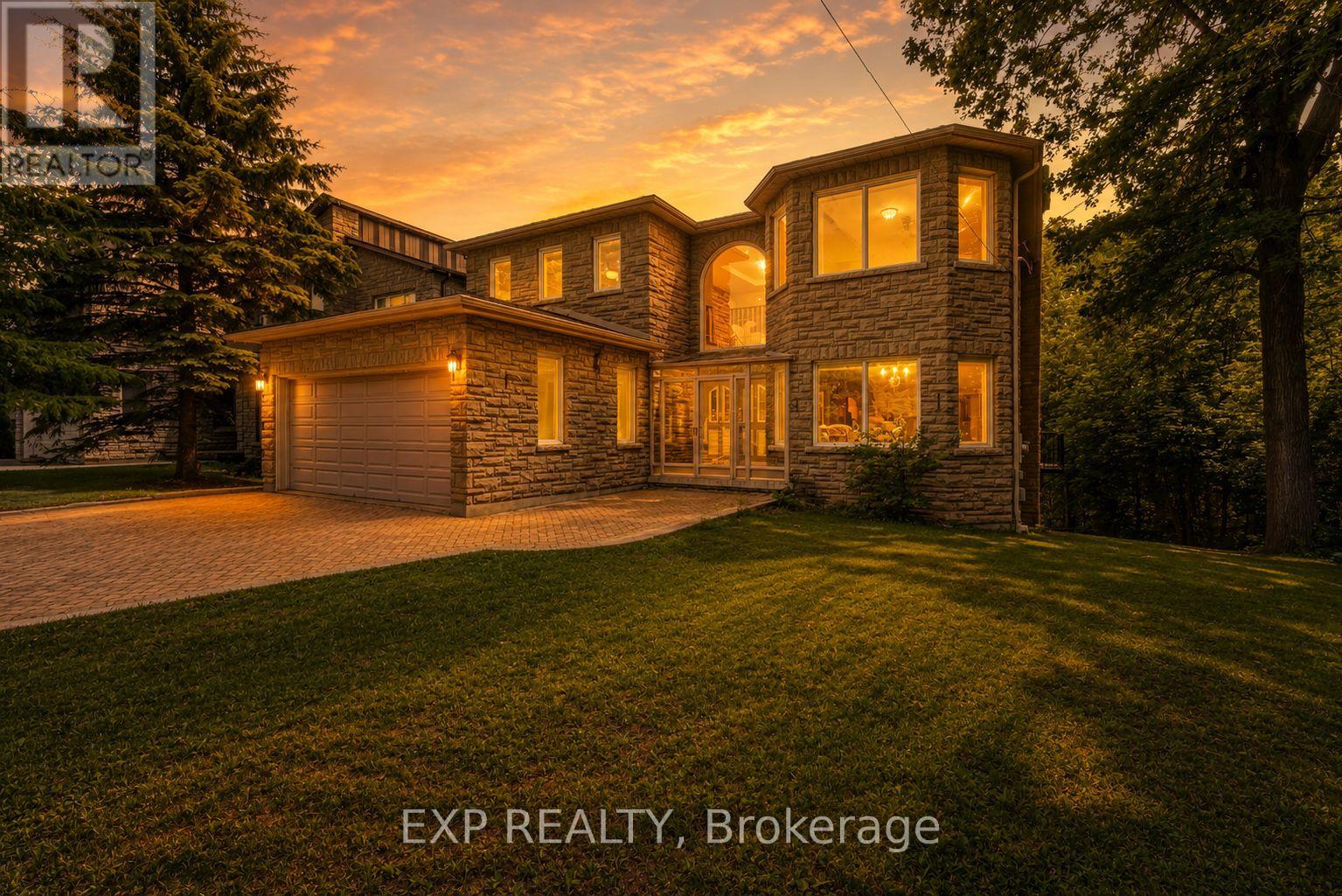 99 Birch Avenue, Richmond Hill, Ontario  L4C 6C5 - Photo 2 - N13461416