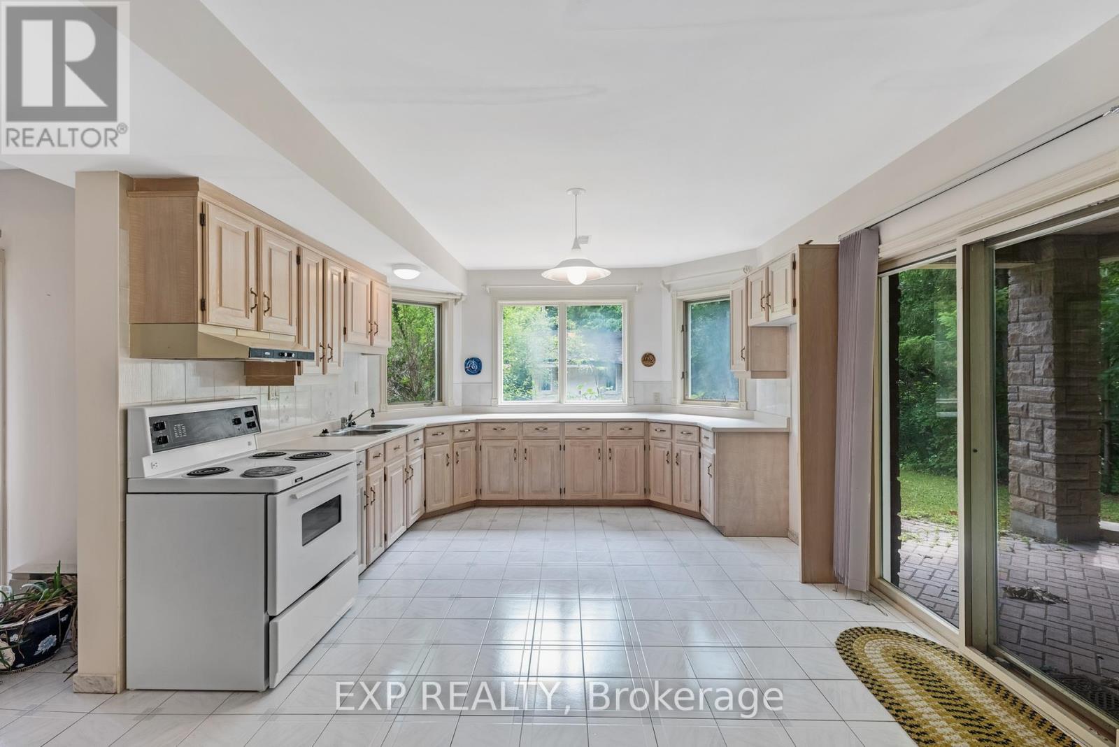 99 Birch Avenue, Richmond Hill, Ontario  L4C 6C5 - Photo 29 - N13461416