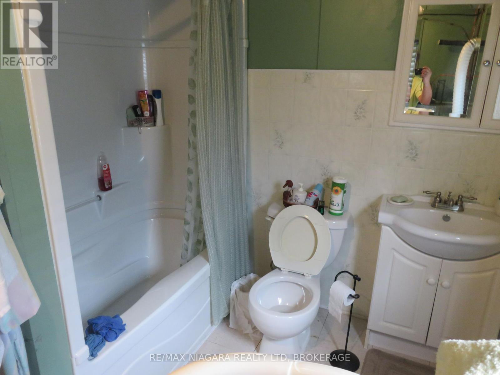 3835 Roxborough Avenue, Fort Erie, Ontario  L0S 1B0 - Photo 11 - X13461508