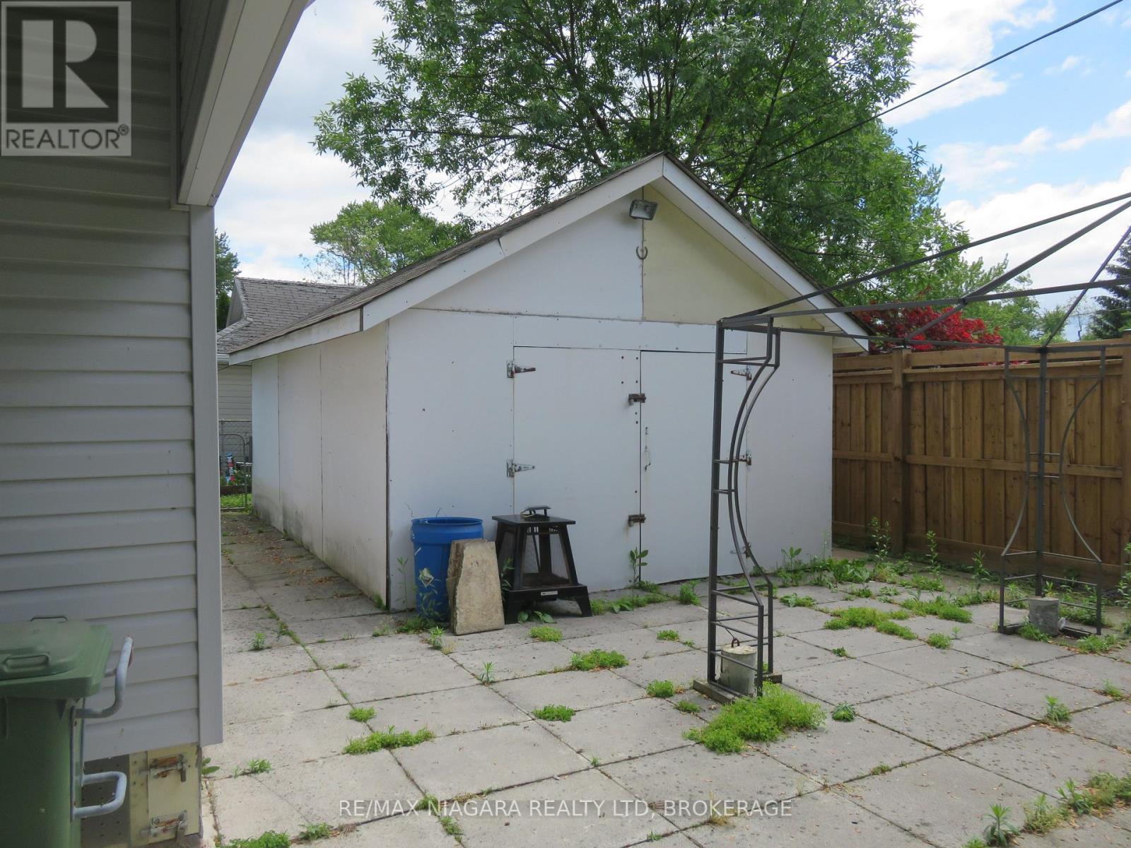 3835 Roxborough Avenue, Fort Erie, Ontario  L0S 1B0 - Photo 21 - X13461508