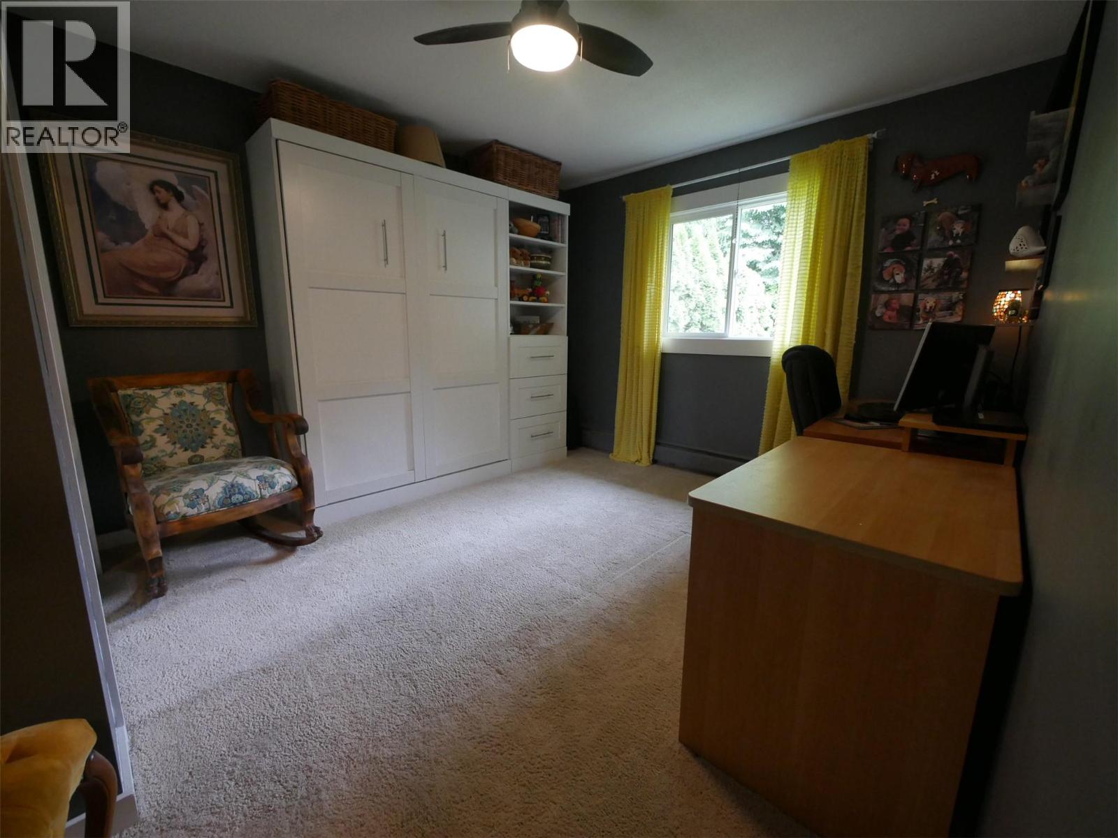 800 21st Street, Castlegar, British Columbia  V1N 2N3 - Photo 28 - 10391880