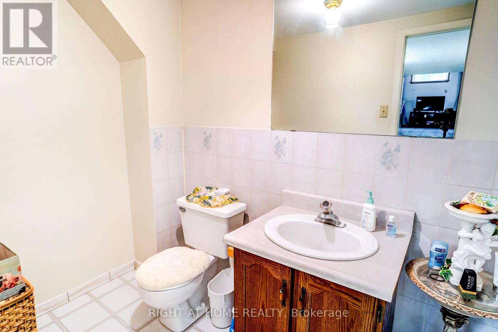 149 Jeanne Drive W, Vaughan, Ontario  L4L 1X8 - Photo 21 - N13423712