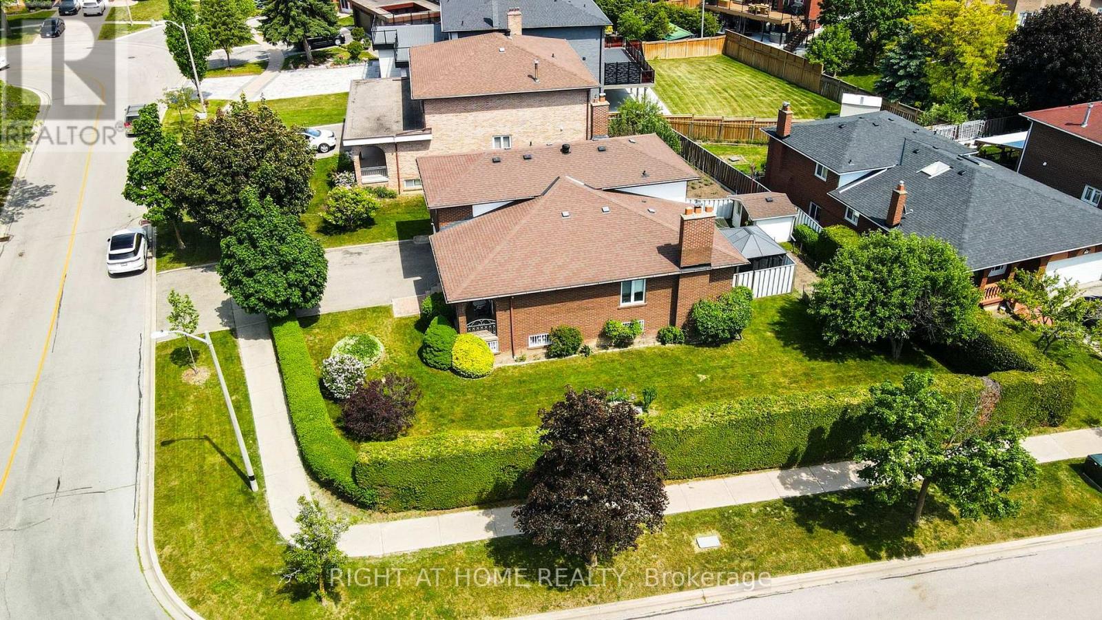 149 Jeanne Drive W, Vaughan, Ontario  L4L 1X8 - Photo 27 - N13423712