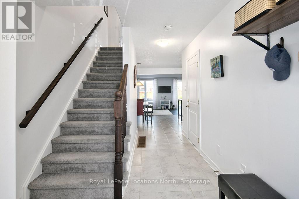38 Plewes Drive, Collingwood, Ontario  L9Y 3B7 - Photo 5 - S13461584