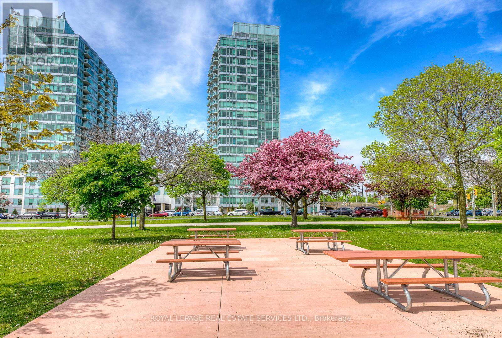 701 - 1900 Lake Shore Boulevard W, Toronto, Ontario  M6S 1A4 - Photo 12 - W13461012