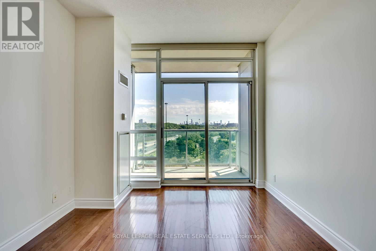 701 - 1900 Lake Shore Boulevard W, Toronto, Ontario  M6S 1A4 - Photo 27 - W13461012