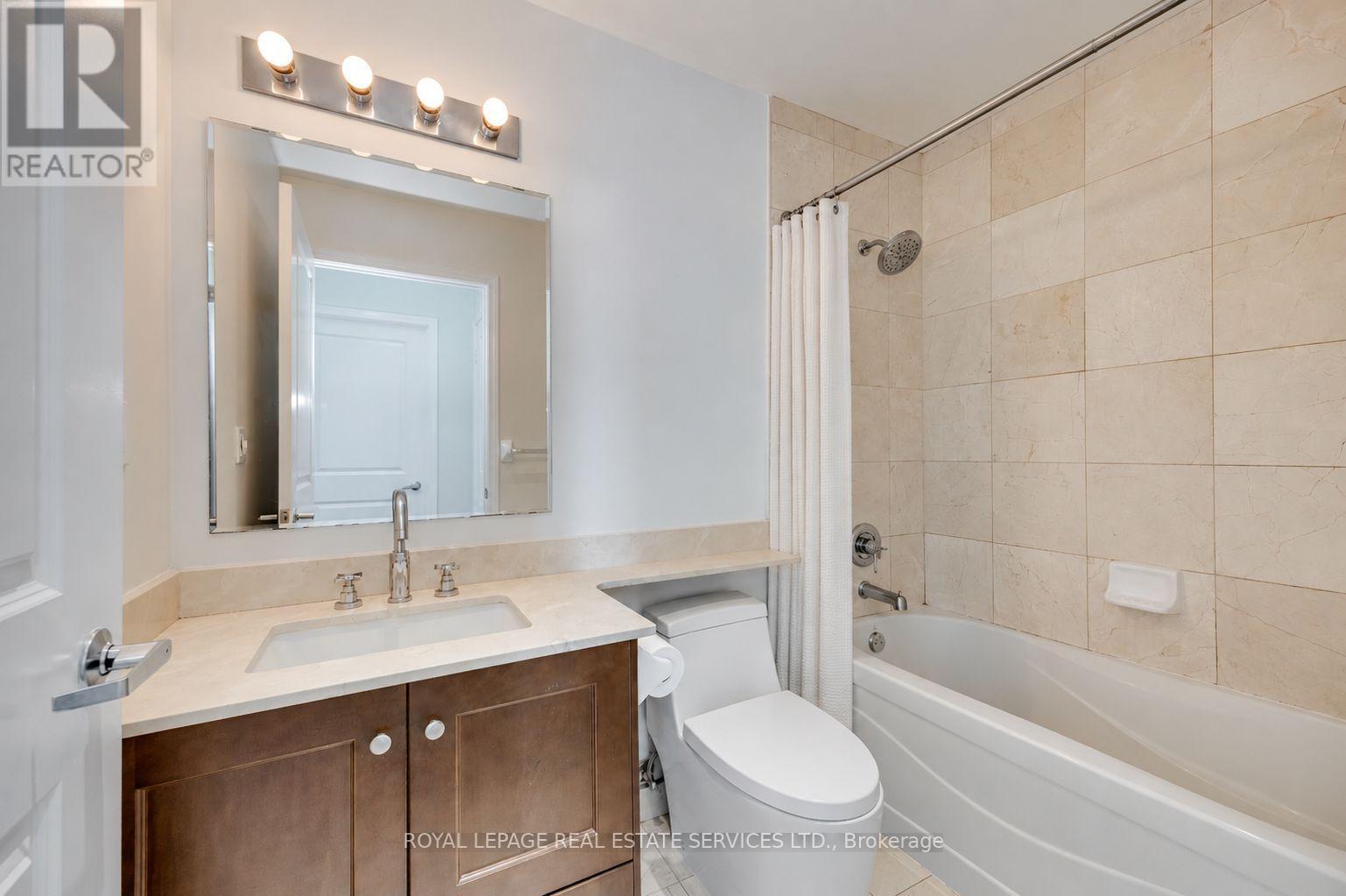 701 - 1900 Lake Shore Boulevard W, Toronto, Ontario  M6S 1A4 - Photo 8 - W13461012