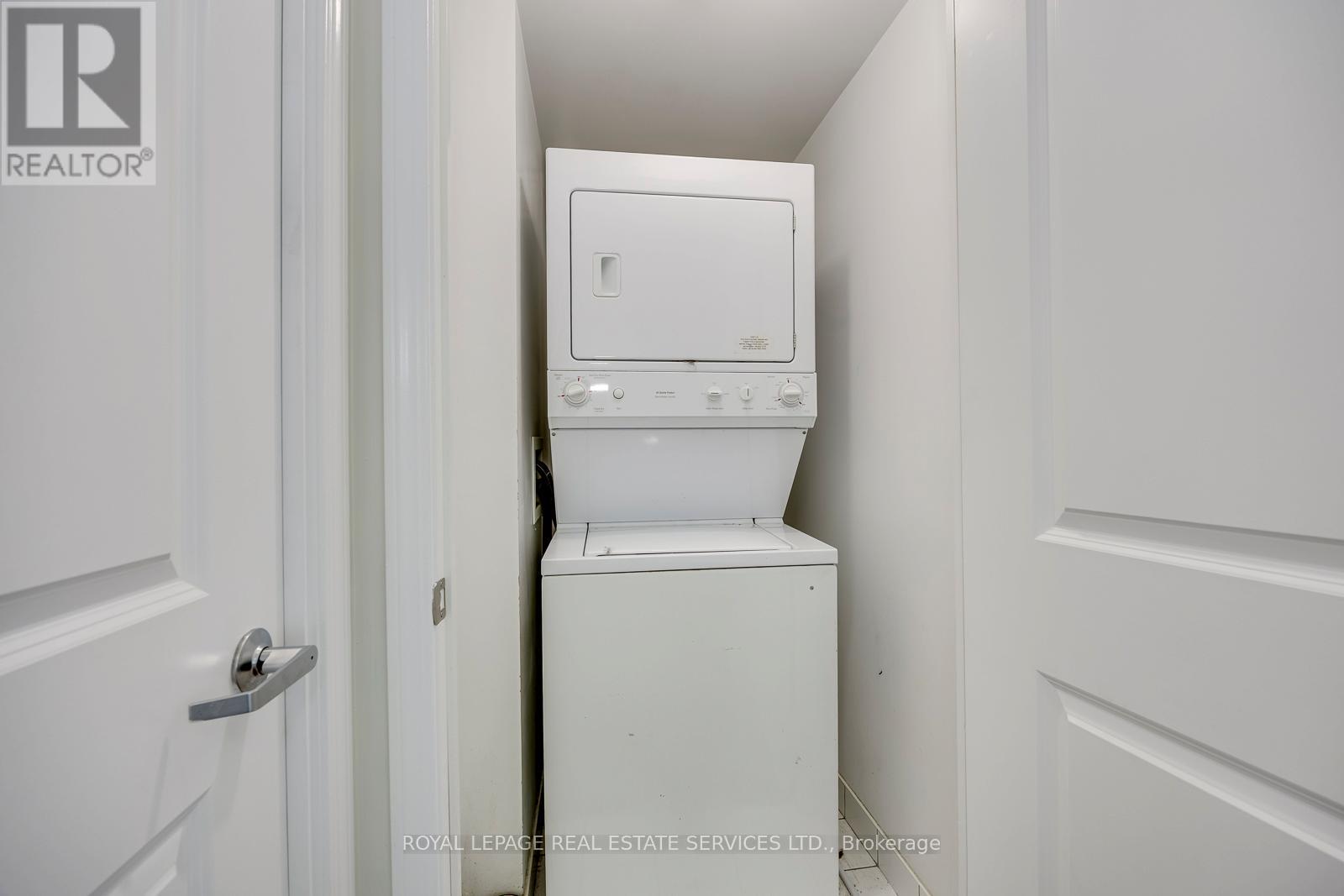 701 - 1900 Lake Shore Boulevard W, Toronto, Ontario  M6S 1A4 - Photo 9 - W13461012