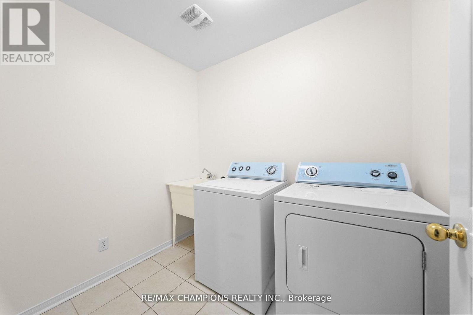 42 Abbotsbury Drive, Brampton, Ontario  L6X 0S3 - Photo 27 - W13461058