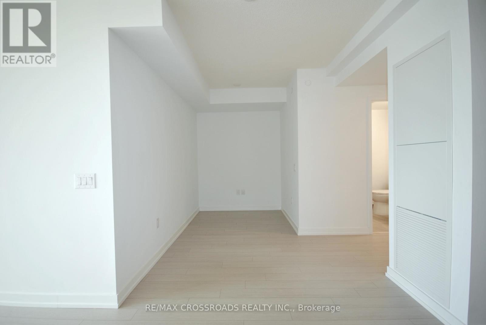 323 - 4010 Eglinton Avenue W, Toronto, Ontario  M9A 0G5 - Photo 5 - W13461072