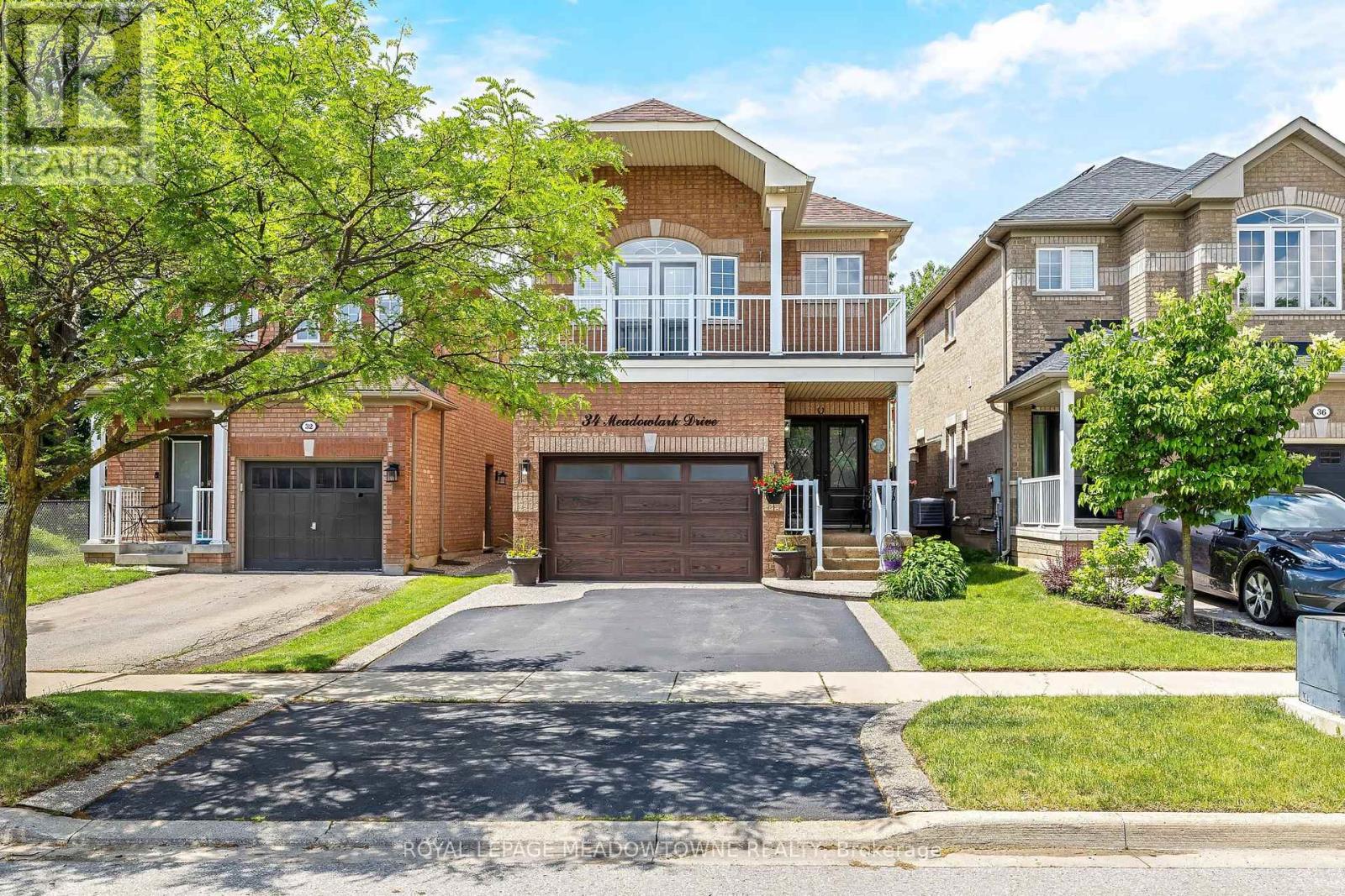34 Meadowlark Drive, Halton Hills, Ontario  L7G 6N2 - Photo 2 - W13461080