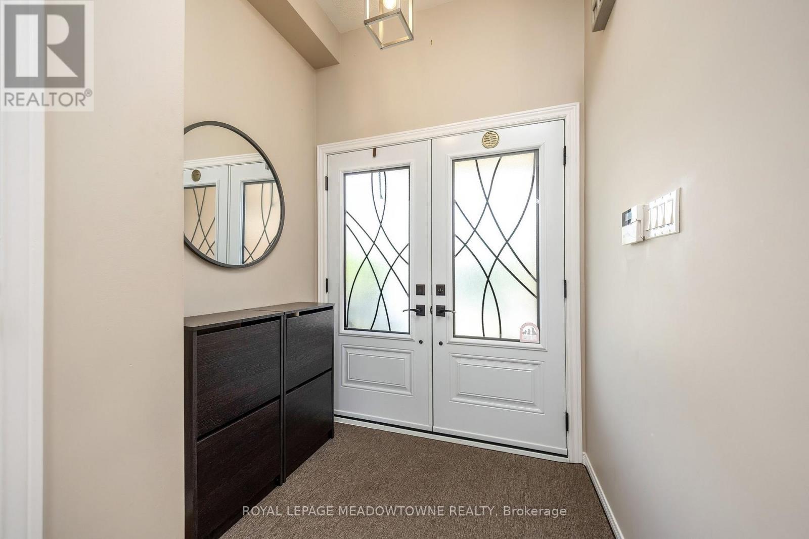 34 Meadowlark Drive, Halton Hills, Ontario  L7G 6N2 - Photo 4 - W13461080