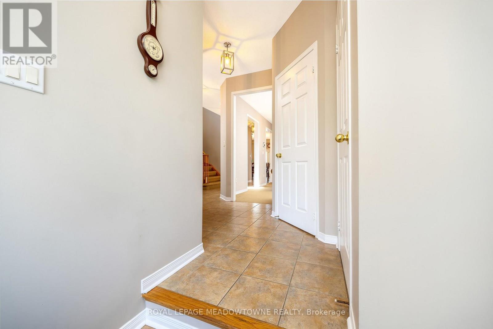 34 Meadowlark Drive, Halton Hills, Ontario  L7G 6N2 - Photo 5 - W13461080