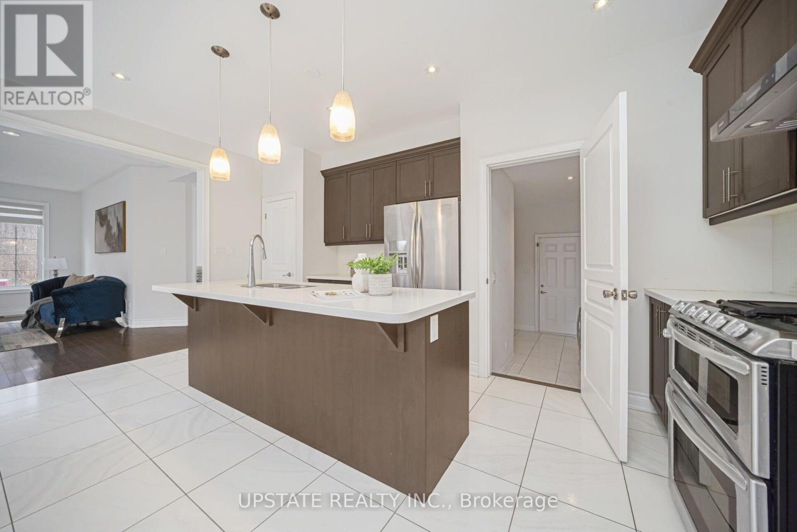 11 Mistyglen Crescent, Brampton, Ontario  L6Y 0X2 - Photo 18 - W13461136