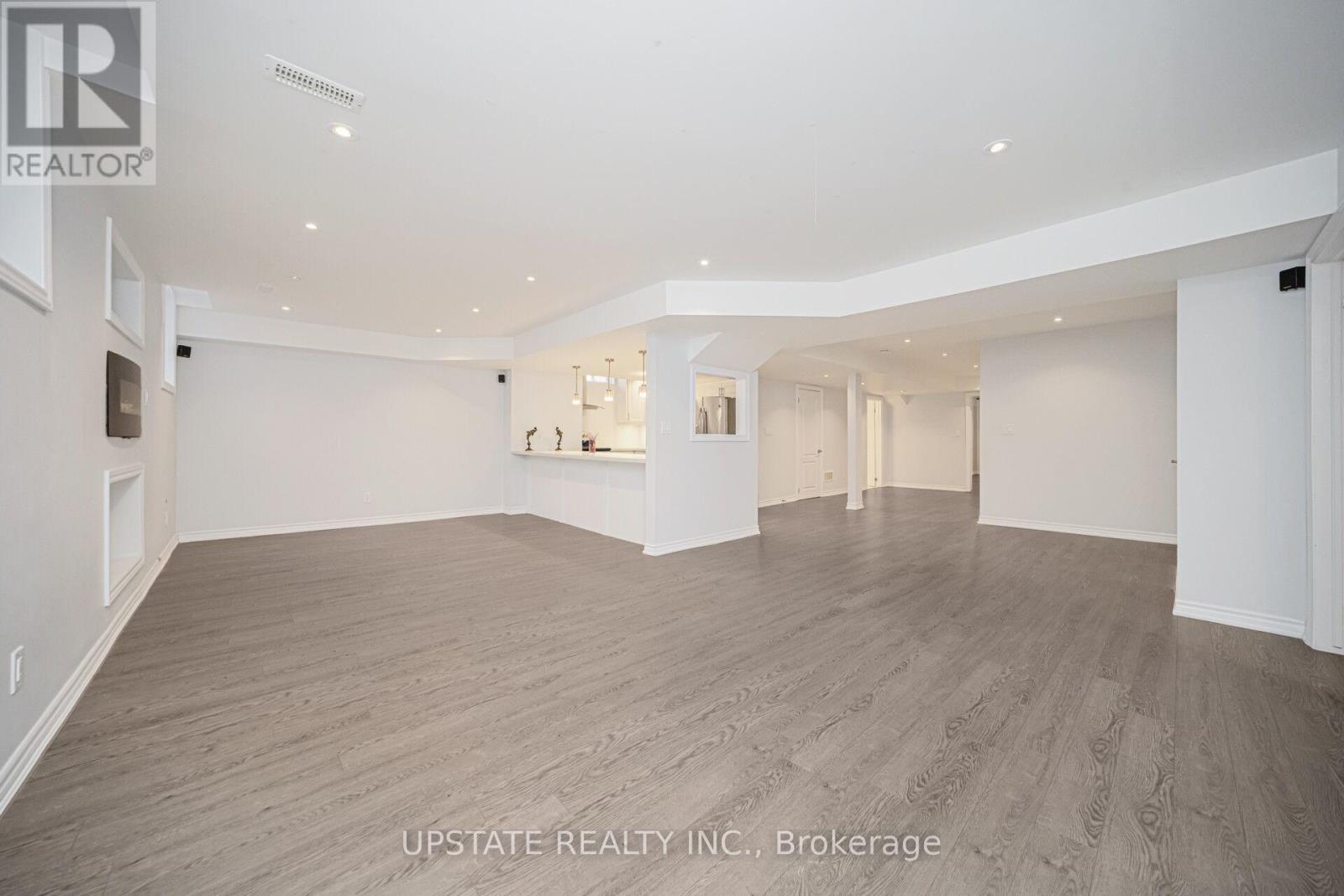 11 Mistyglen Crescent, Brampton, Ontario  L6Y 0X2 - Photo 38 - W13461136