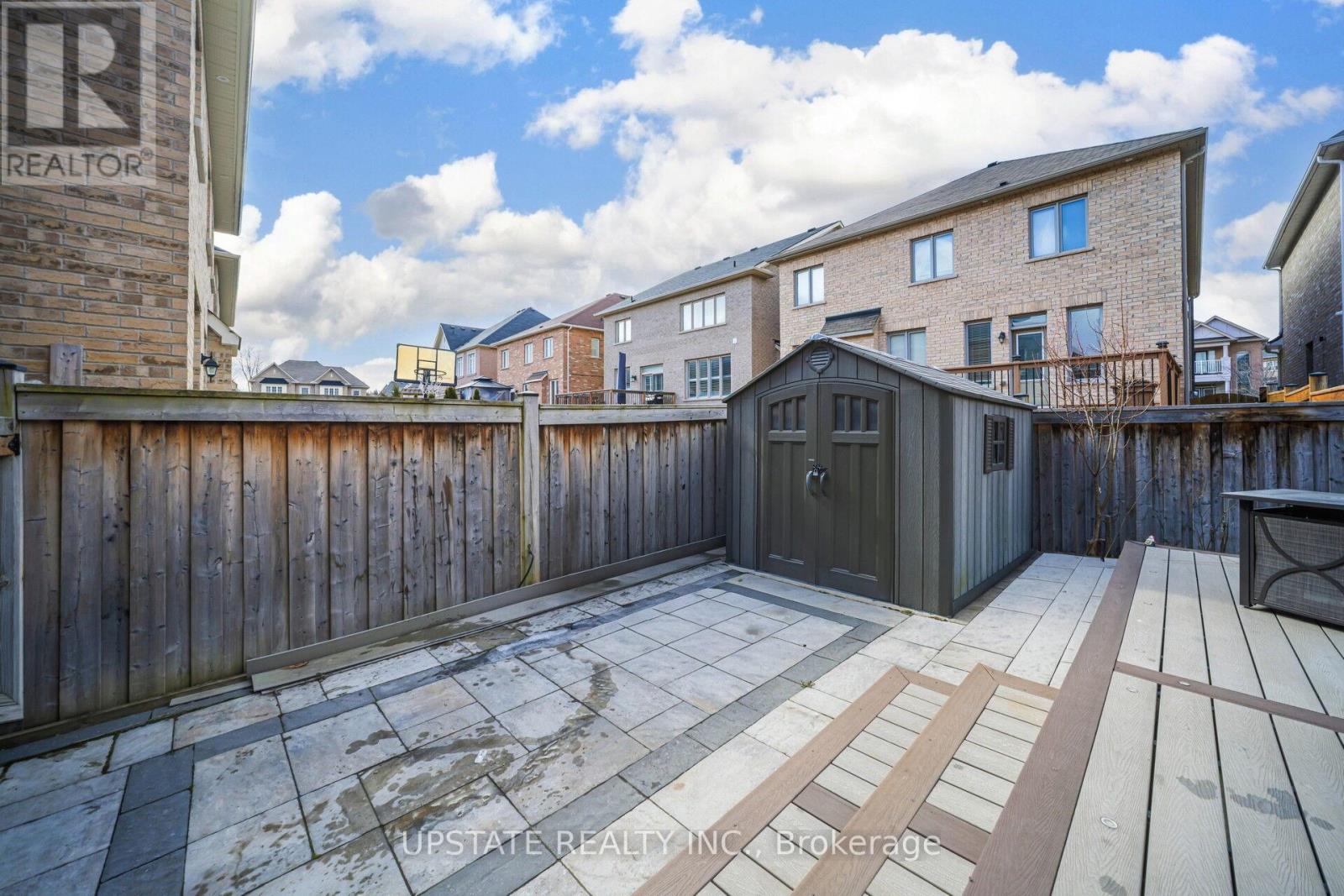 11 Mistyglen Crescent, Brampton, Ontario  L6Y 0X2 - Photo 46 - W13461136