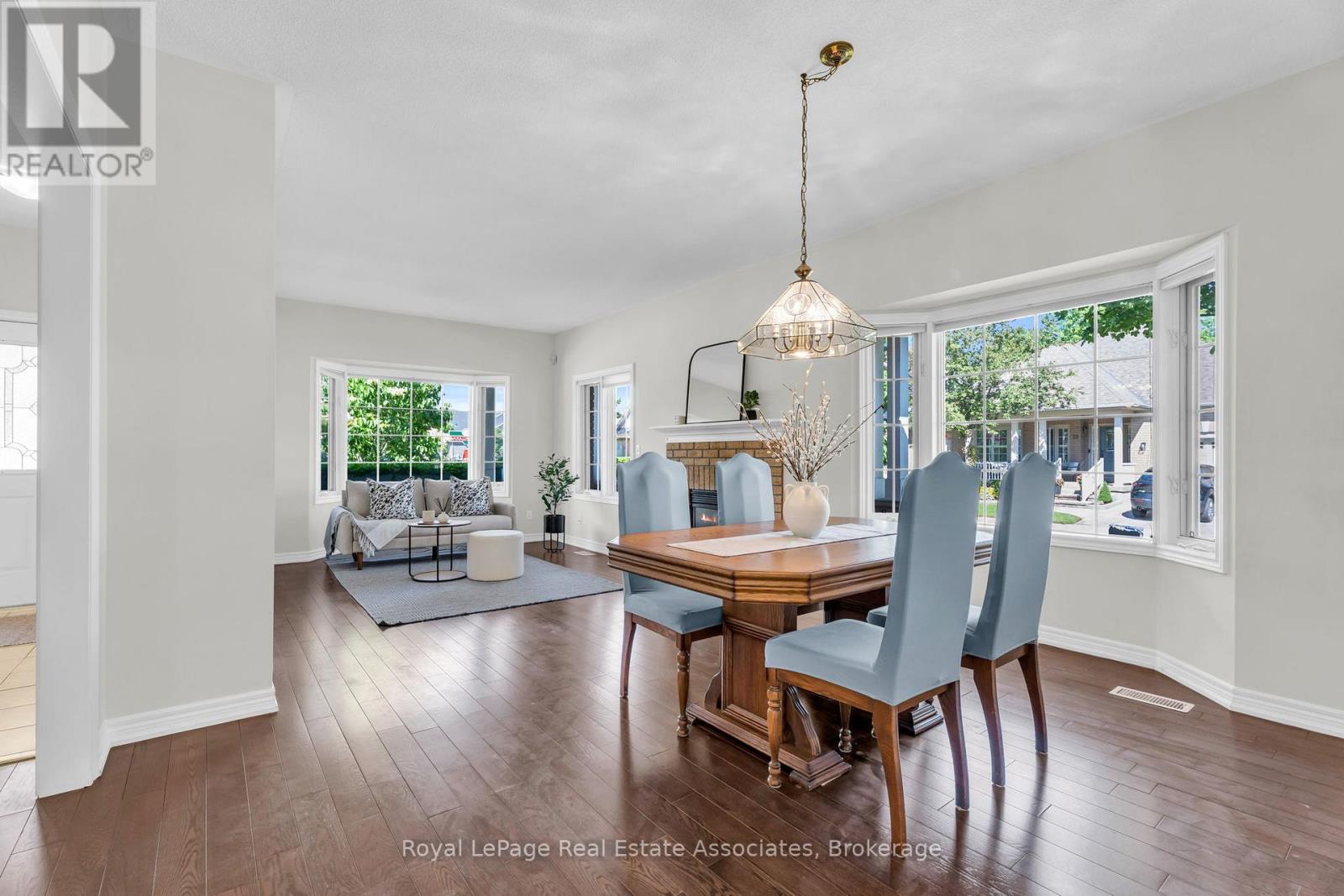 12 - 2 Larkdale Terrace, Brampton, Ontario  L6R 1W5 - Photo 14 - W13461148