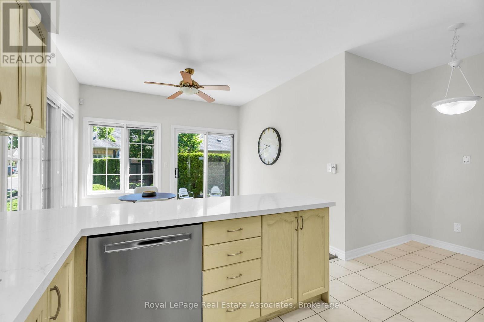 12 - 2 Larkdale Terrace, Brampton, Ontario  L6R 1W5 - Photo 19 - W13461148