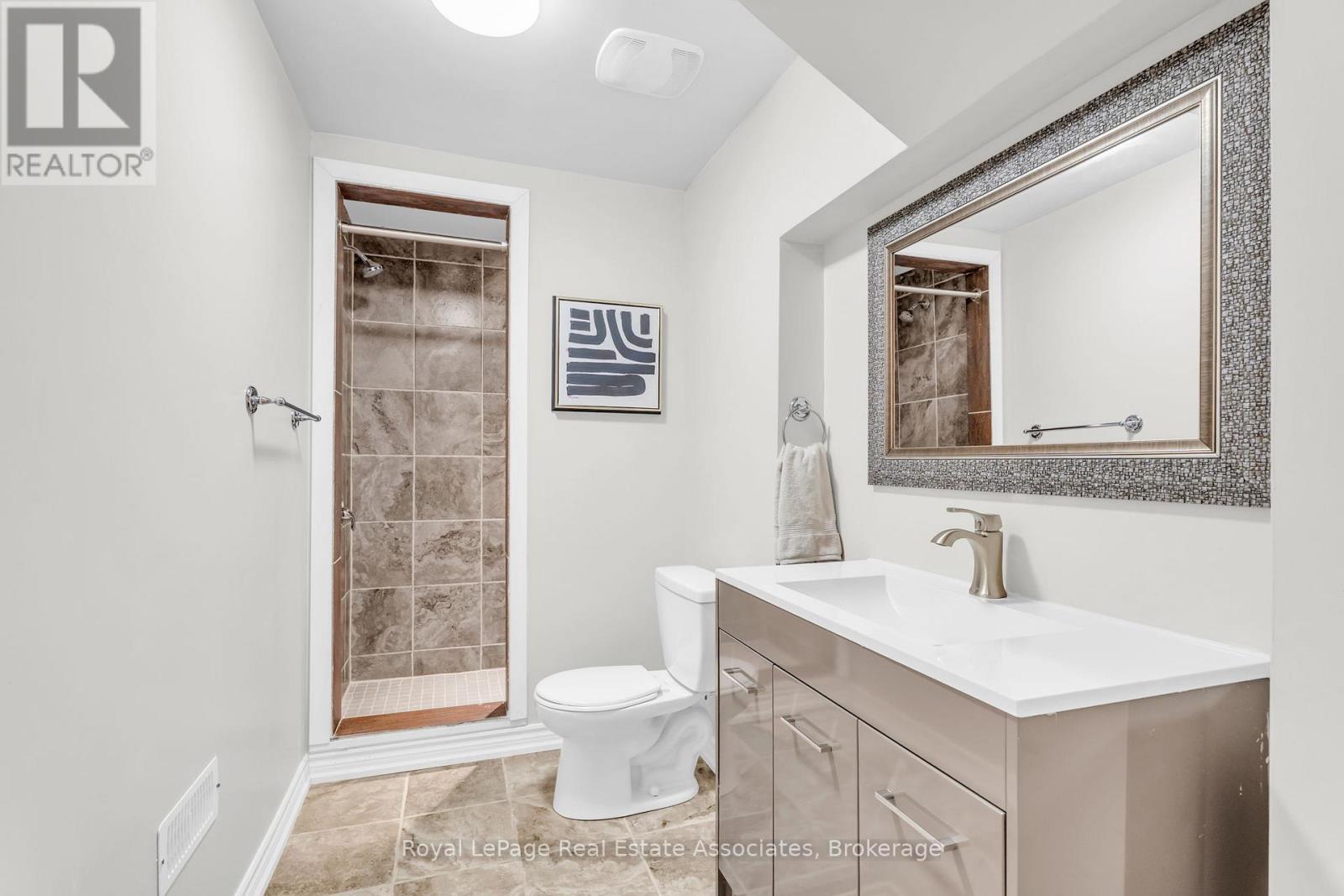 12 - 2 Larkdale Terrace, Brampton, Ontario  L6R 1W5 - Photo 33 - W13461148