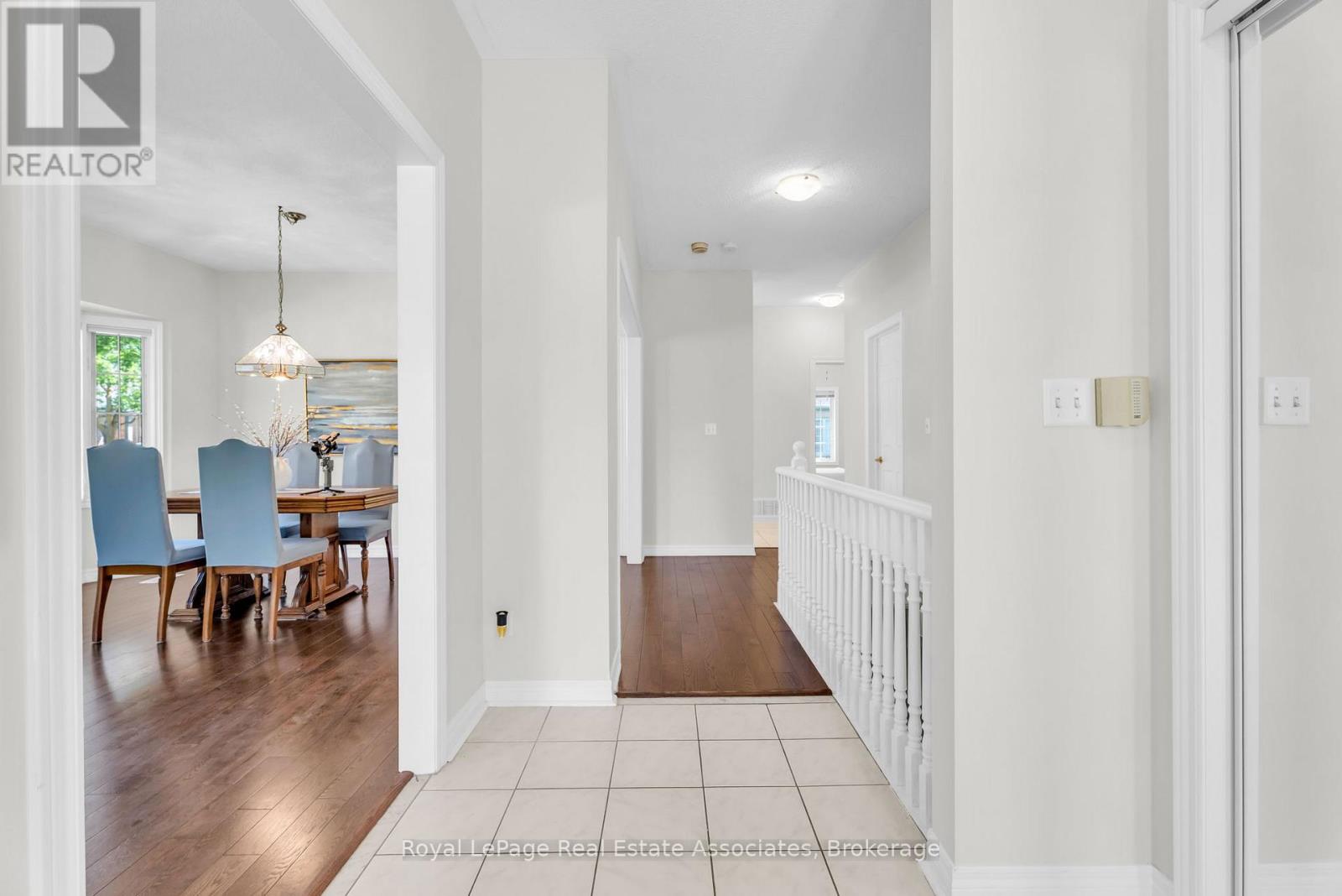 12 - 2 Larkdale Terrace, Brampton, Ontario  L6R 1W5 - Photo 7 - W13461148