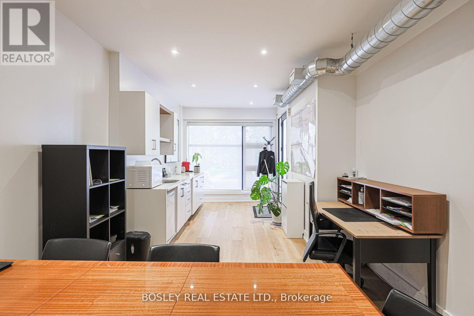 Main Floor - 973 Dovercourt Road, Toronto, Ontario  M6H 2X6 - Photo 12 - W13461158