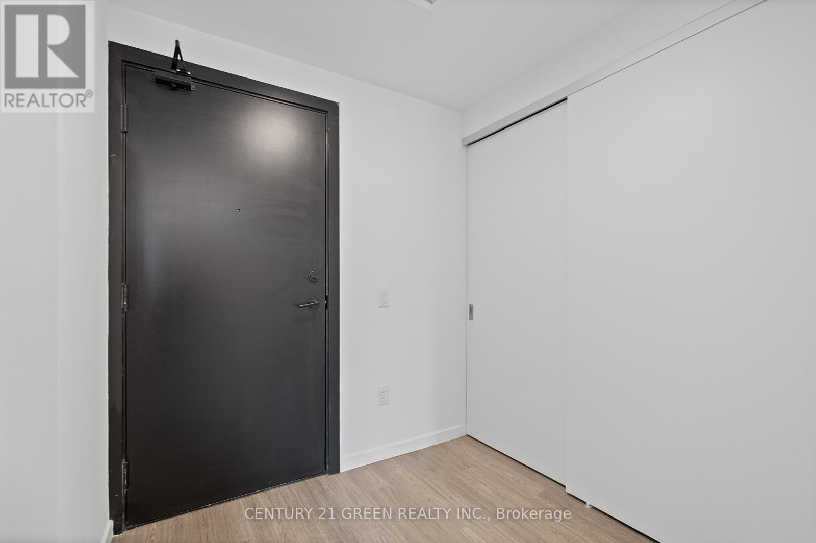 216 - 689 The Queensway, Toronto, Ontario  M8Y 1L1 - Photo 15 - W13461182